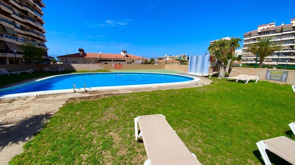 Vistas Al Mar Jardines Canarios Los Cristianos Лос Кристианос Екстериор снимка
